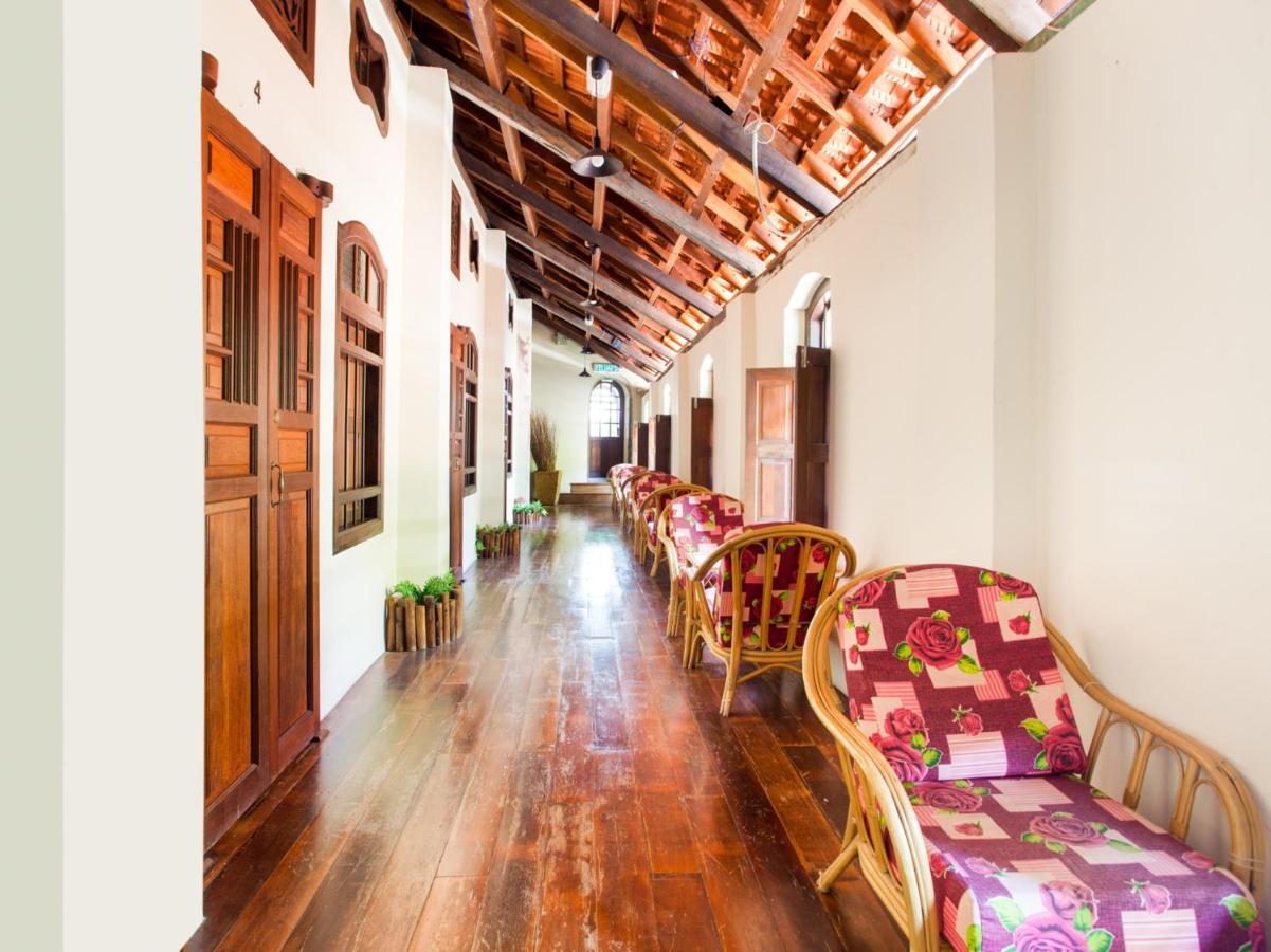 Oyo 89481 Rg Heritage Boutique George Town Bagian luar foto
